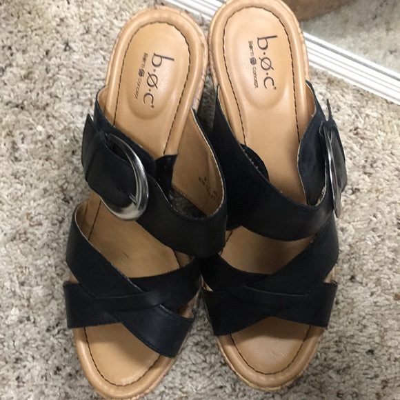 B. O. C. Wedge sandals - Picture 3 of 4